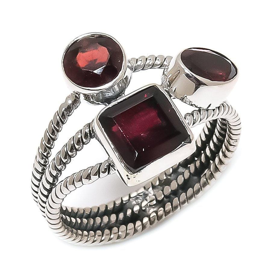 Mozambique Garnet Gemstone 925 Solid Sterling Silver Jewelry Ring  SJ-1472 - Silverhubjewels