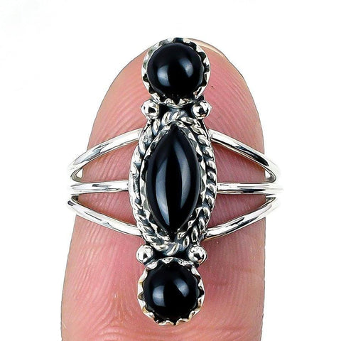 3 Black Onyx Gemstone ring
