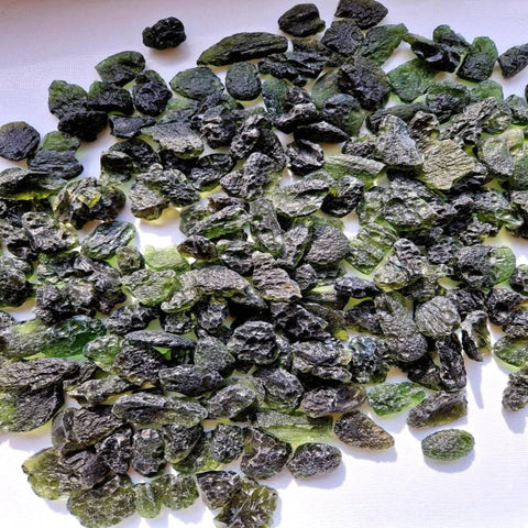 Raw Moldavite Crystal (0g - 2g) - Czech Republic|Raw Moldavite Healing Crystals & Stones|Raw Green Tektite for jewelry  WHOLESALE AVAILABLE - Silverhubjewels